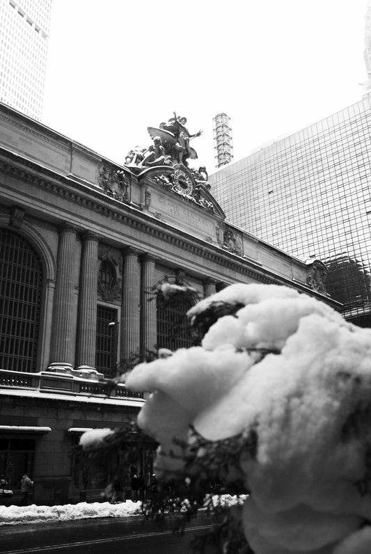 Alessandra Mattanza | HOPE, New York. The Tiffany Glass Clock above Grand Central Stations 42nd Street entrance. Available as an art print or as a photographic print on acrylic glass.