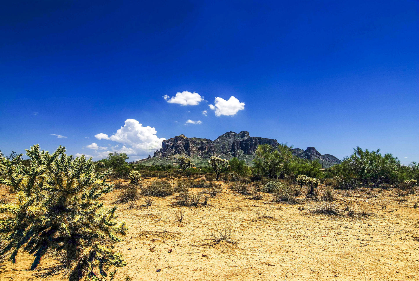 THE INFINITY OF A MOUNTAIN, Arizona, USA