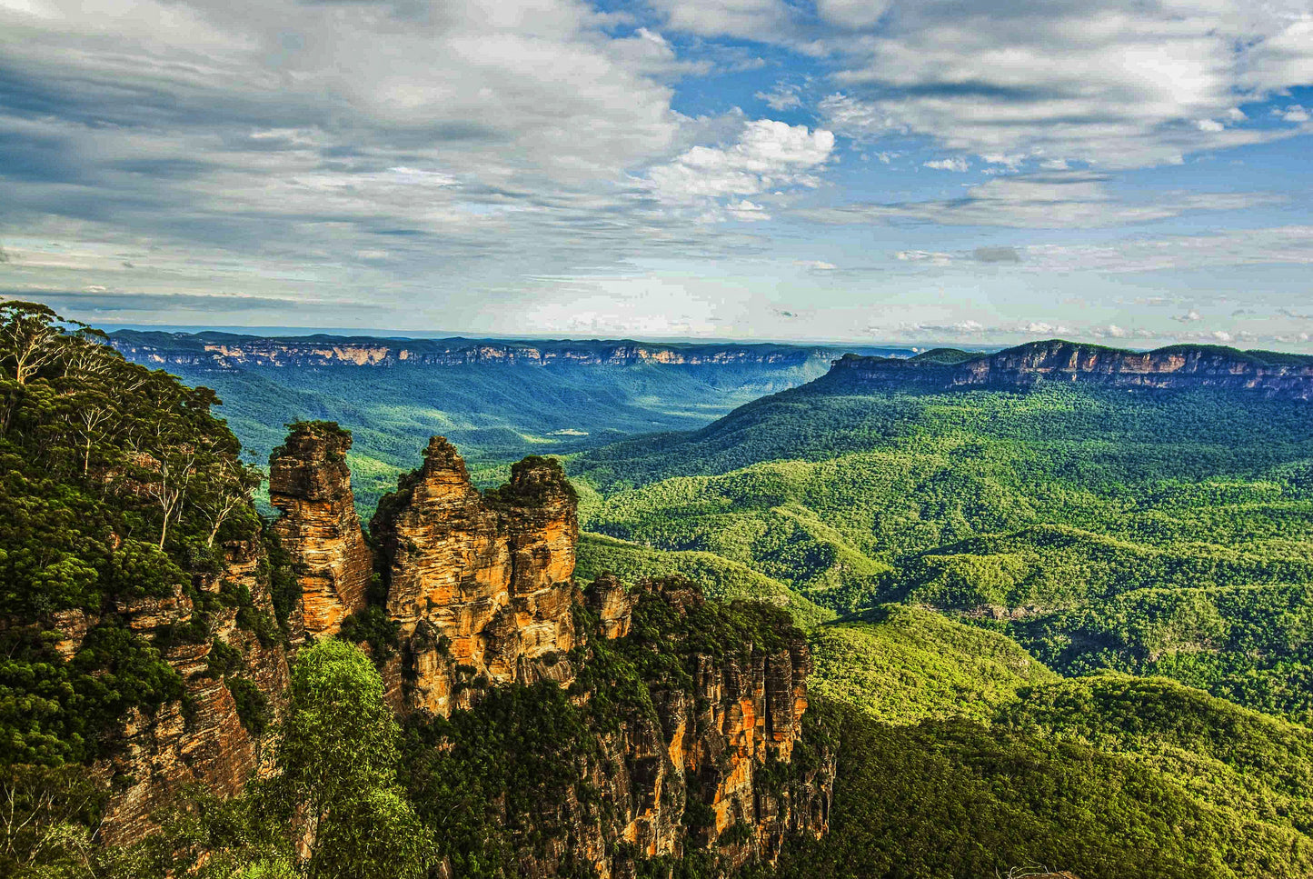 Alessandra Mattanza | IF ROCKS COULD TALK, The Three Sisters, Australia. Towering over the Blue Mountains of New South Wales. Available as an art print or as a photographic print on acrylic glass.